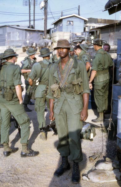 Members of the 1st Signal Brigade