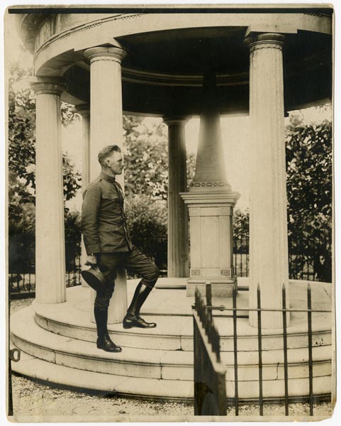 Sgt. York at the grave of Andrew Jackson